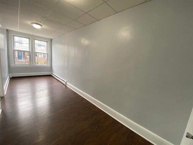 Photo - 126 W 19th St