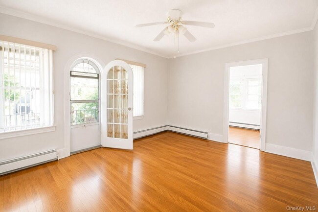 Photo - 15 W Walnut St