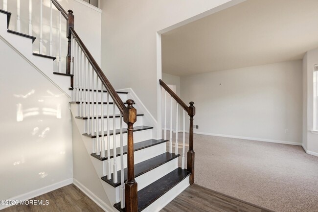 Photo - 6 Hummingbird Way