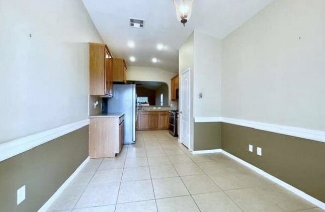 Photo - 622 W Newport Bend