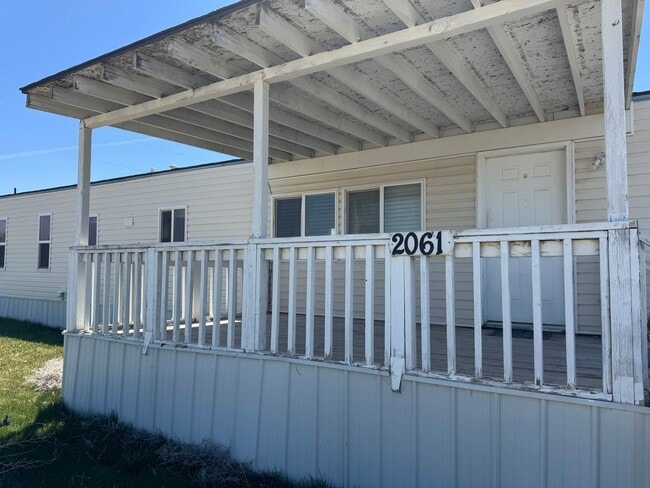 Building Photo - Cute 2 bedroom/2 bath in spring creek