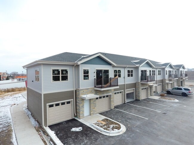 Photo - 4440 - 4450 S 26th St