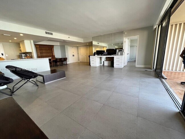 Photo - 11113 Biscayne Blvd Unit 1956