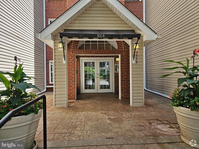 Building Photo - 3315 Wyndham Cir Unit 1221 Rental