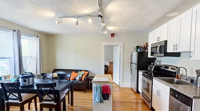 Building Photo - 408 Highland Ave Unit 26 Rental