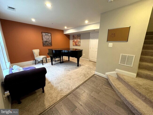 Photo - 119 Elmcroft Blvd Townhome