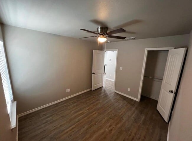 Photo - 2632 Hickory Ave