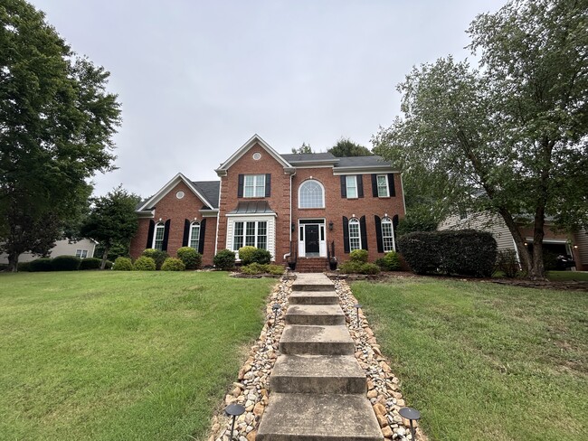 Building Photo - 16038 Cranleigh Dr Rental