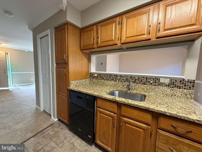 Photo - 16926 Point Pleasant Ln Casa Adosada