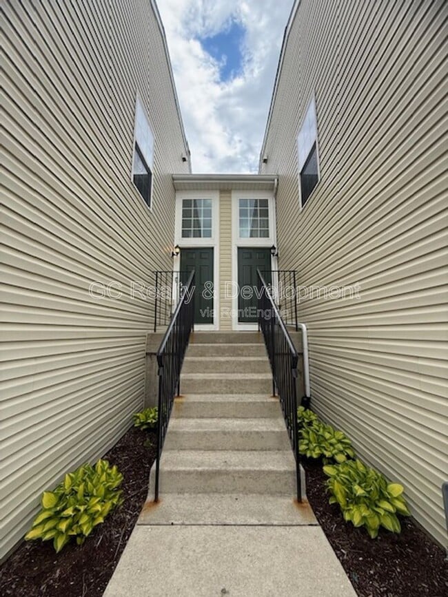 Photo - 1064 Turin Dr