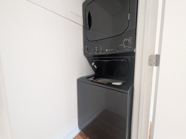 Photo - 1520 W Melrose St Unit 2F