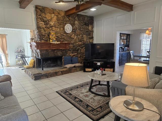 2004 Cherbourg Dr