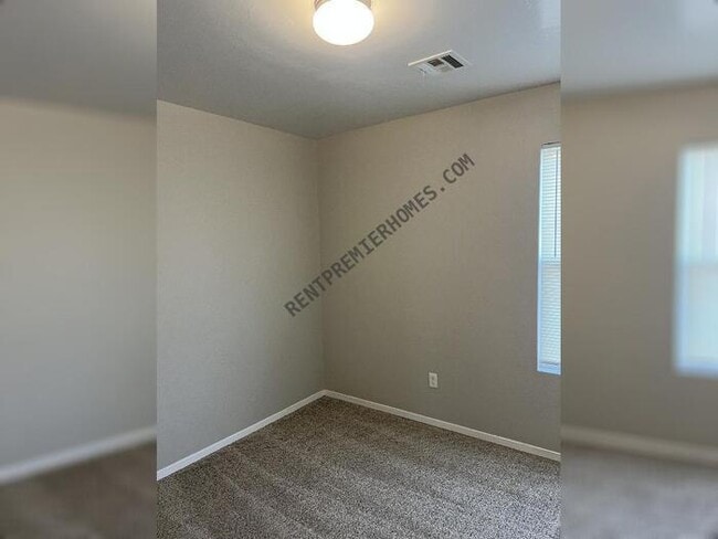 Photo - 1840 Land Run Dr