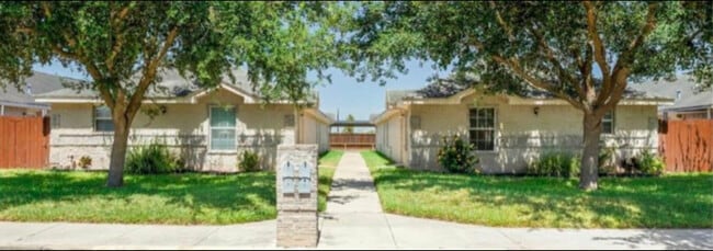 Building Photo - 717 S O' Hare Dr Rental