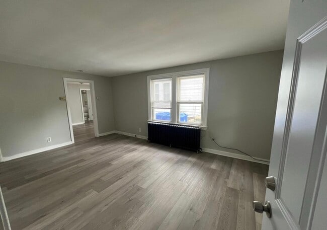 Photo - 420 Cinnaminson Ave Unit 3