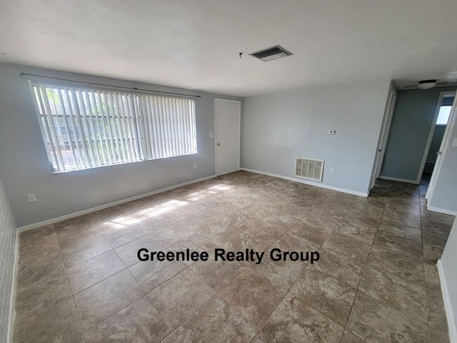 Photo - Spacious 2 Bed/ 1 Bath Triplex Apt. Trash and Lawn Included!