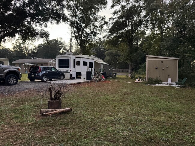 Photo - 11947 Woodland Ave