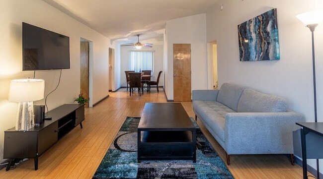 Photo - 1466 S Canfield Ave Unit Apt 2