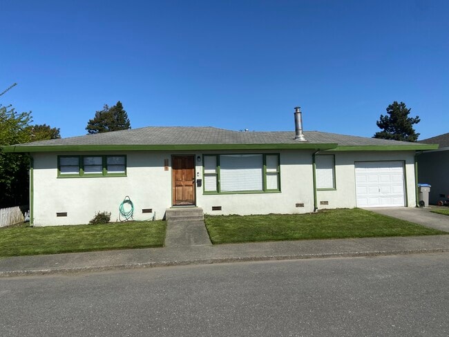 Photo - 227 Randolph Way