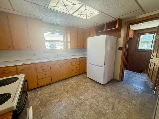 Building Photo - 617 Fulton St Unit #1