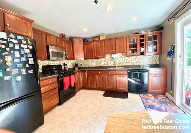 Photo - 45 Sumner St