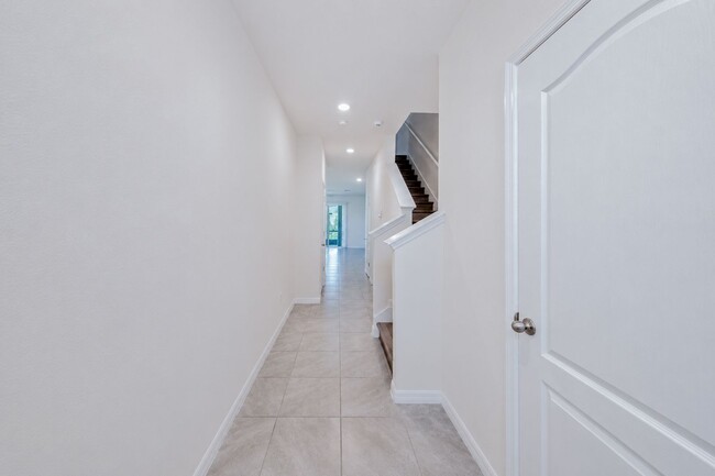 Photo - Like-New End-Unit 3 Bedroom Townhome