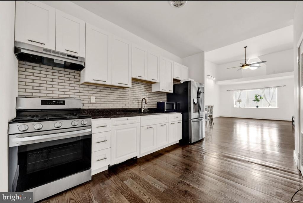 Photo - 1635 N 33rd St