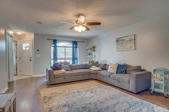 Photo - 2707 Tupelo Ave