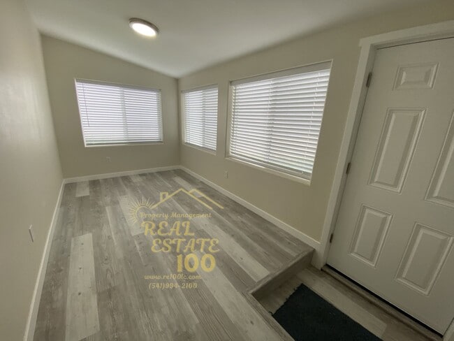 Photo - 3429 NW Jetty Ave