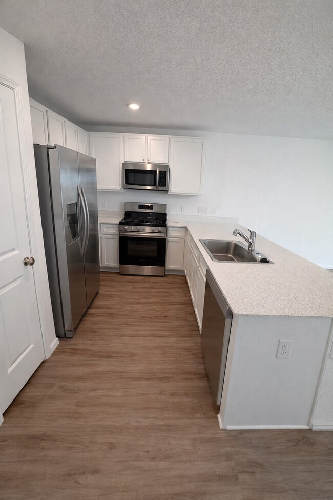 Building Photo - 1315 Millers Pass Dr