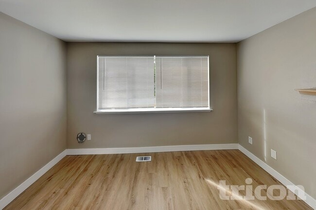 5925 Beltway Loop SE