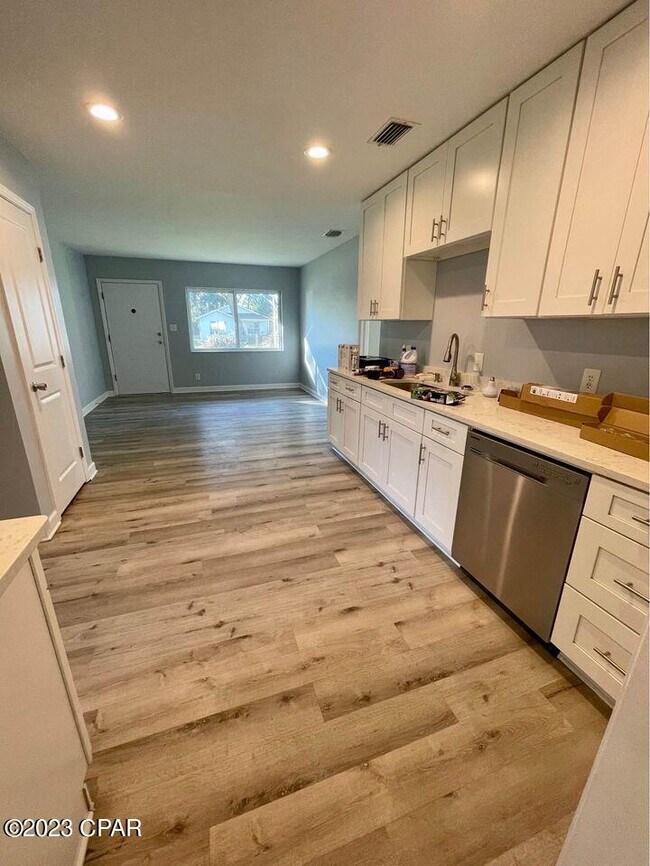 Photo - 1606 Fairland Ave