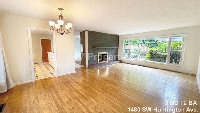 Photo - 1480 SW Huntington Ave