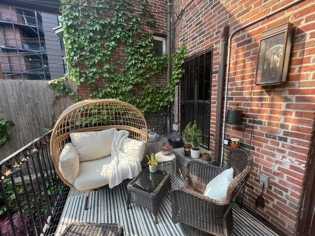 Photo - 15 E Springfield St Unit 2