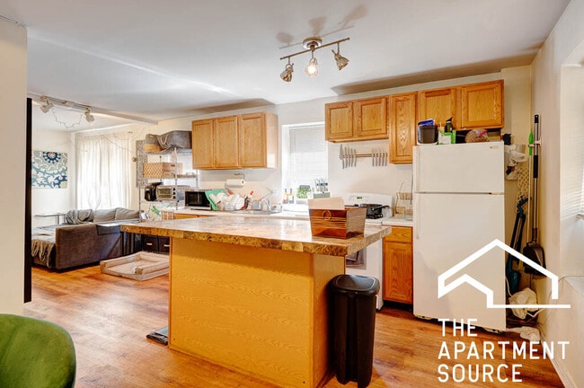 Photo - 1627 N Winchester Ave Unit CH1