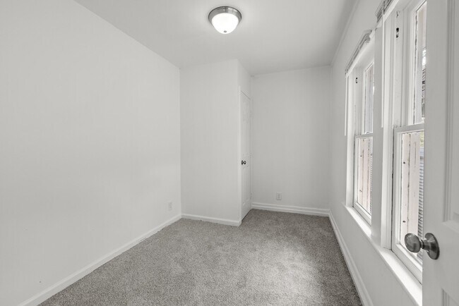 Photo - 514 81st St S