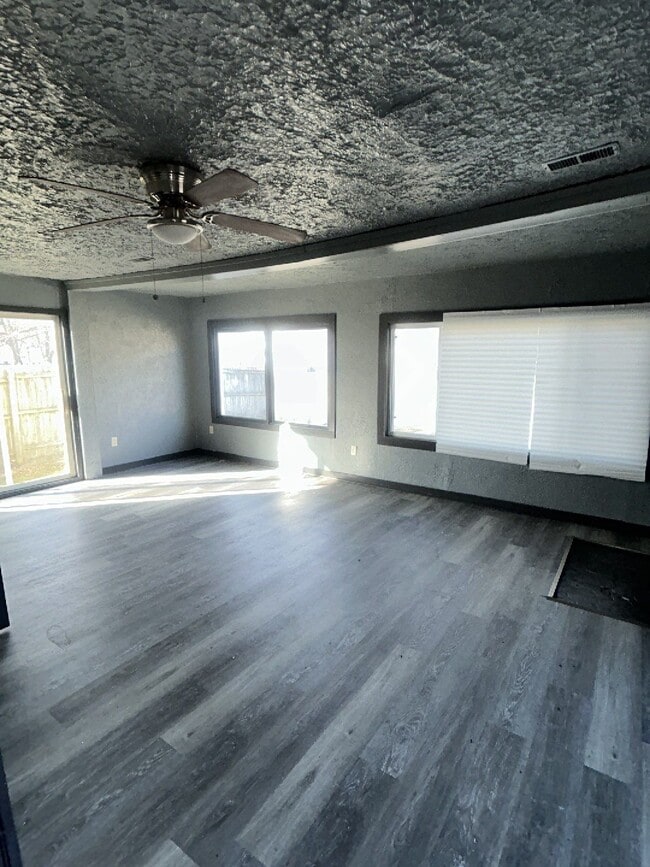 Photo - 3504 Blackstone Ave