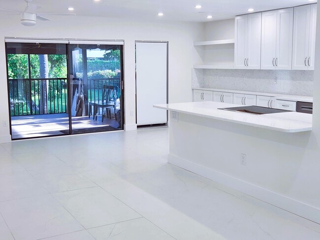 Photo - 30 Pelican Pointe Dr Unit 201