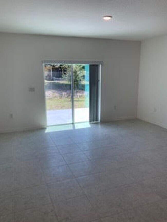 Photo - Beautiful 3 Bedroom, 2 Bath Home