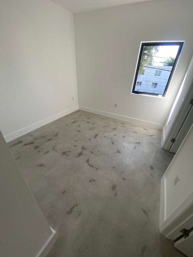 Photo - 6233 NW 20th Ave