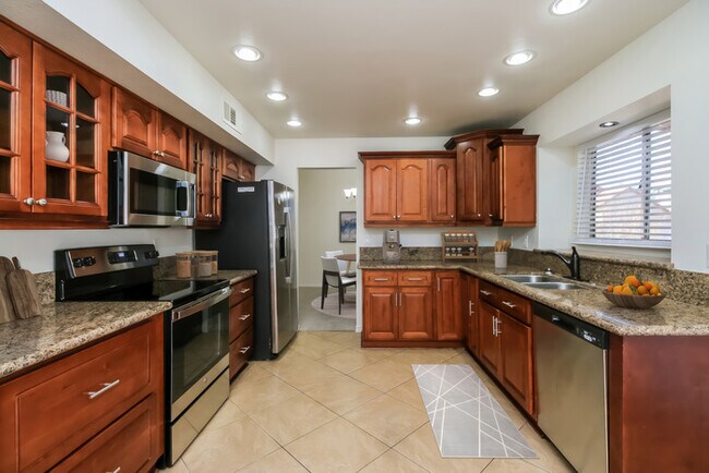 Photo - 5946 E Fairfield St