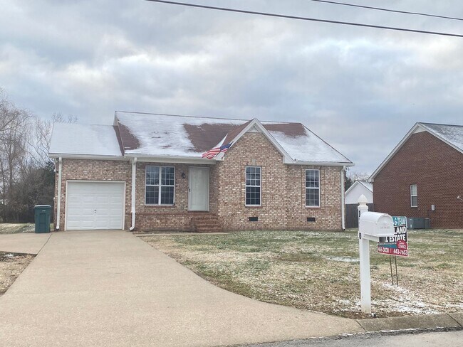 Photo - G TEAM - FOR LEASE - 3 BED, 2 BATH, 1200sqft (Lebanon)