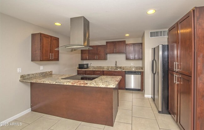 Photo - 36 E Fillmore St