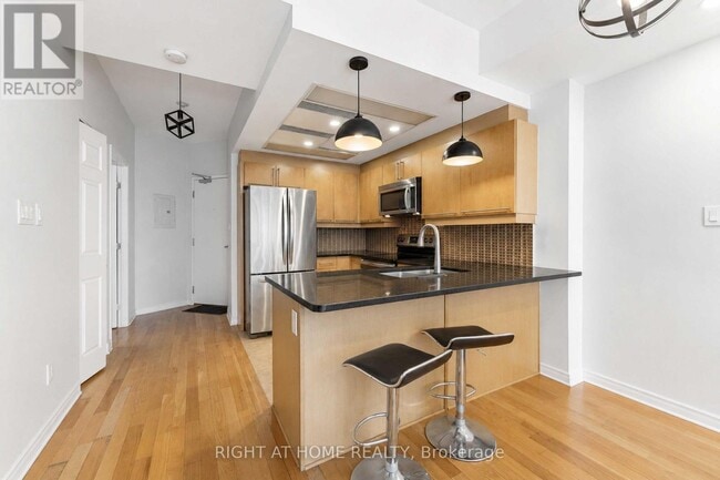 Photo - 134 York St Unit 1009