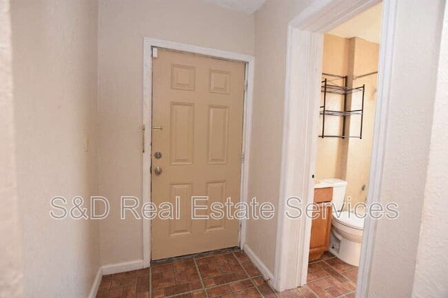 Photo - 707 N 7th St