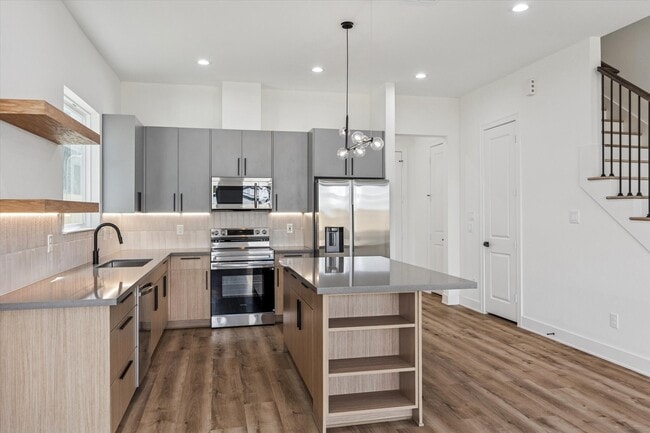 Photo - 3719 Lydia St