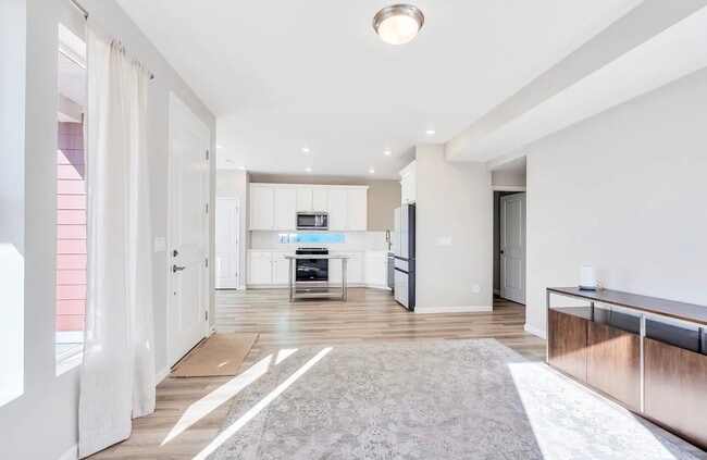 Photo - 11721 Gannet Wy