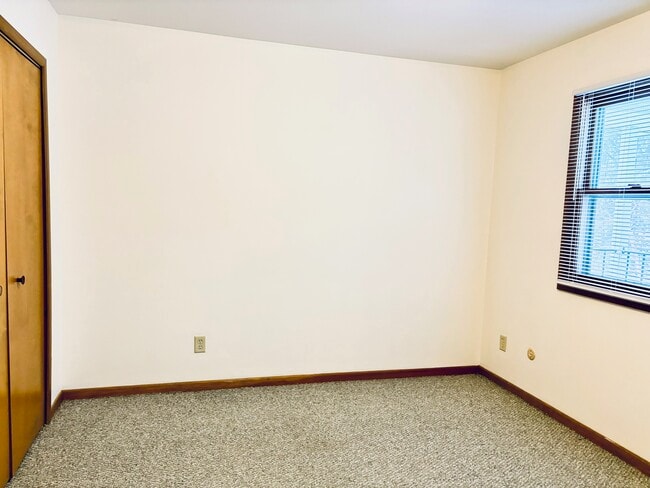 Photo - 334 Beeline Rd