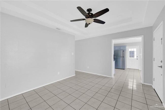 Photo - 18 Cassandra St