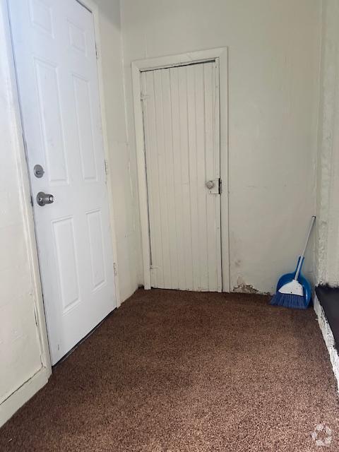 Building Photo - 525 1/2 Elliger St Rental